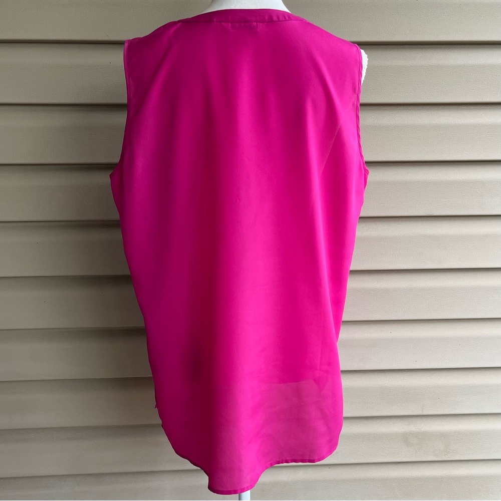 •TravelSmith• Raspberry Pink Semi-Sheer Blouse - Size Large - Picture 5 of 8